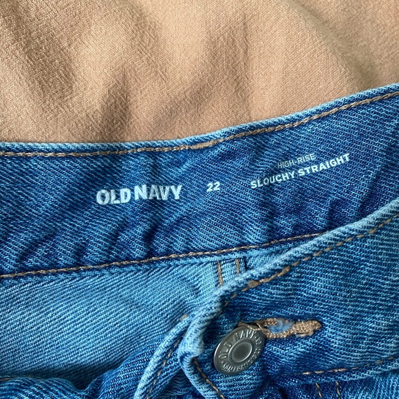 Old Navy slouchy high rise jean shorts - Picture 2 of 3